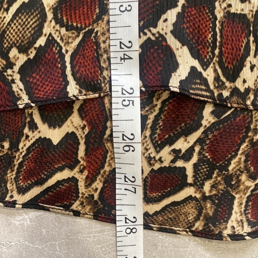 ZARA Animal Print Flowy V-Neck with Neck Tie - Picture 14 of 15